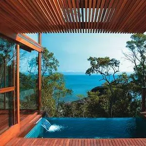 bedarra-island.queenslandhotels.net/